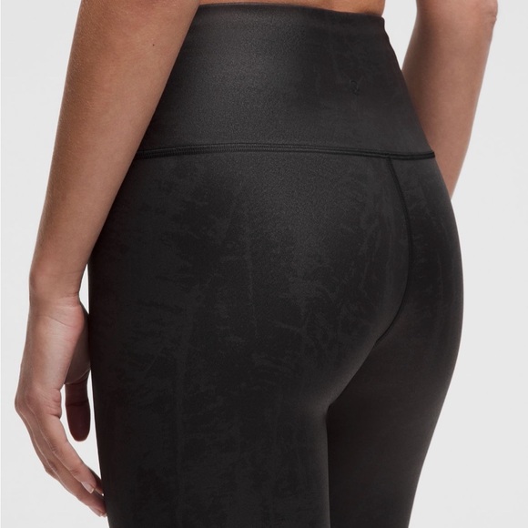 Lululemon Wunder Train High-Rise Tight Black size 6 - Matte Foil - Picture 7 of 7